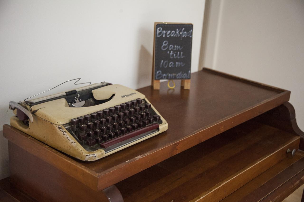 Lisbon Poets Inn Екстер'єр фото