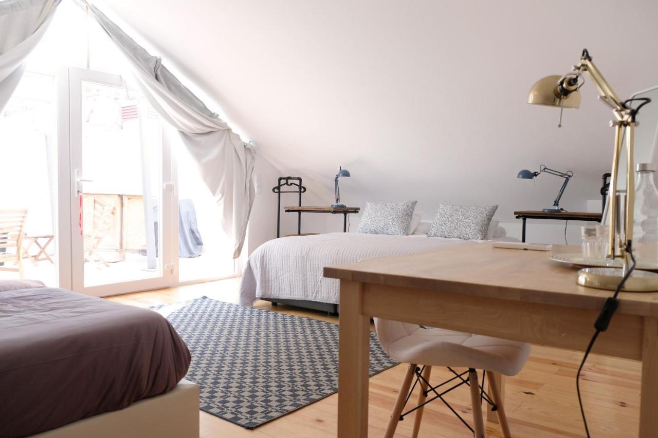 Lisbon Poets Inn Екстер'єр фото