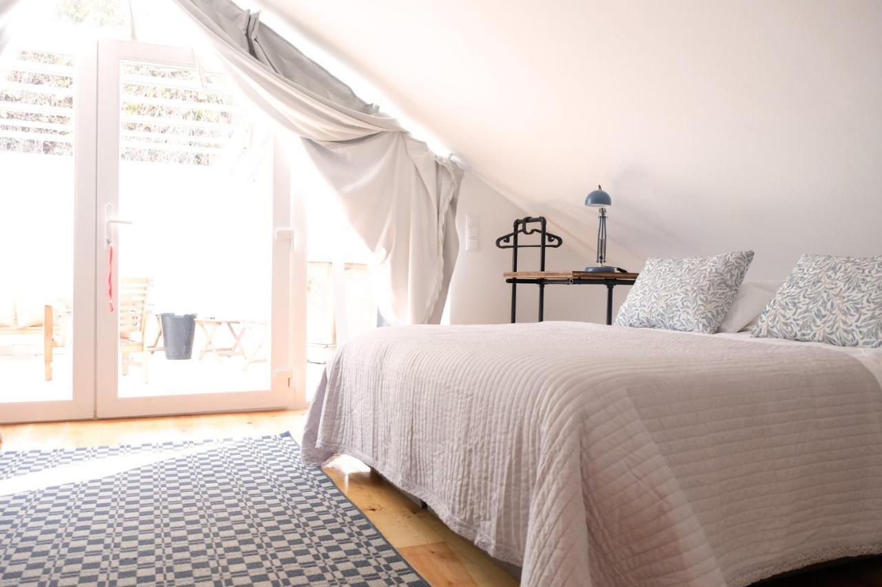 Lisbon Poets Inn Екстер'єр фото